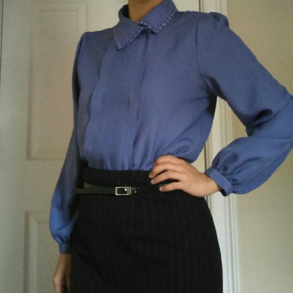 Vintage super soft high collared blue blouse - Picture 3 of 4